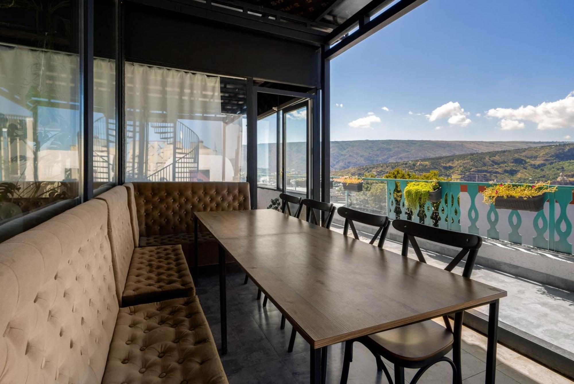 Hotel Tato & Coworking Space Tbilisi Exterior photo