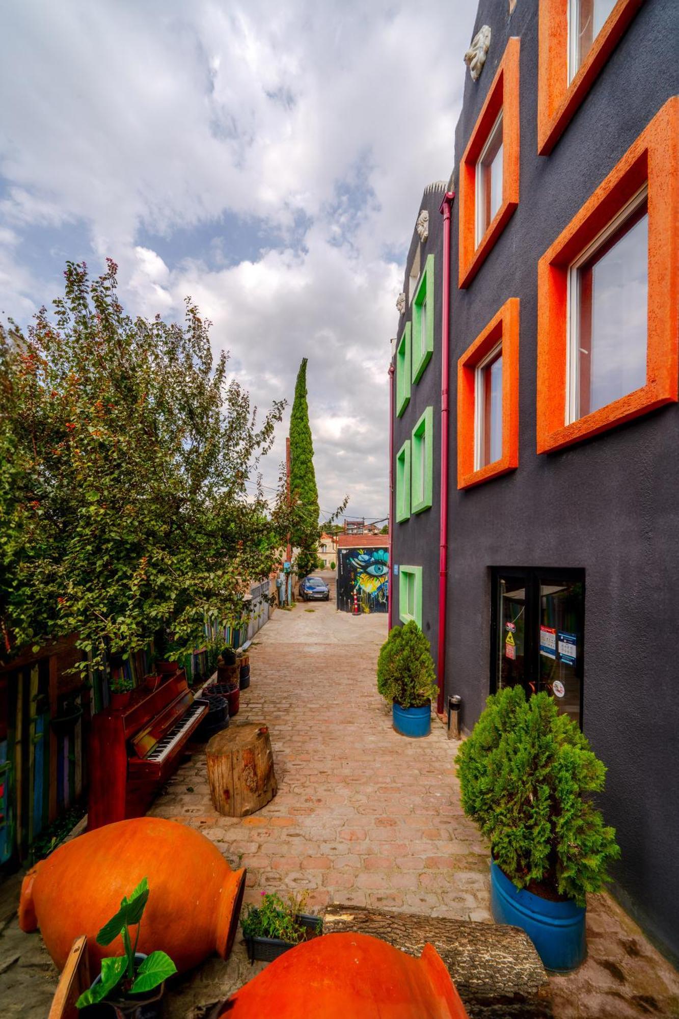 Hotel Tato & Coworking Space Tbilisi Exterior photo